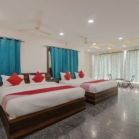 Neema Residency Otel Anantapur Dış mekan fotoğraf