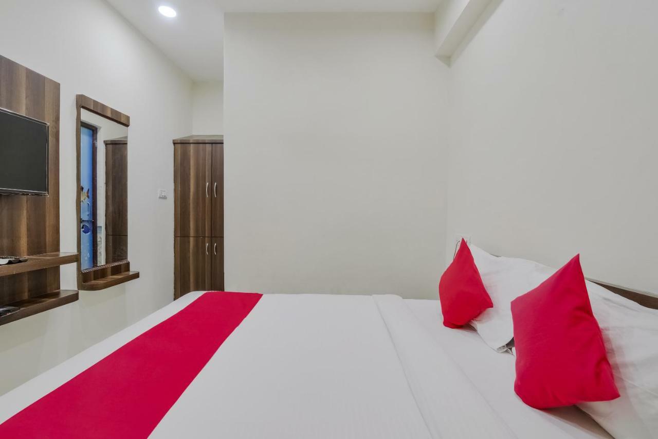 Neema Residency Otel Anantapur Dış mekan fotoğraf