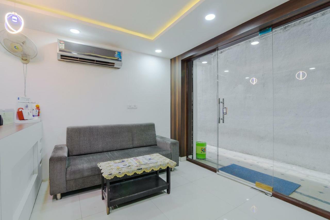 Neema Residency Otel Anantapur Dış mekan fotoğraf