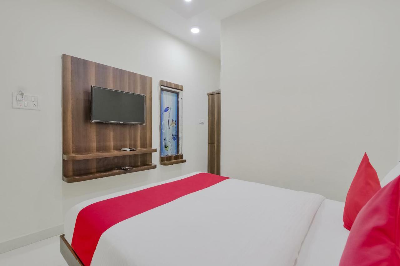 Neema Residency Otel Anantapur Dış mekan fotoğraf